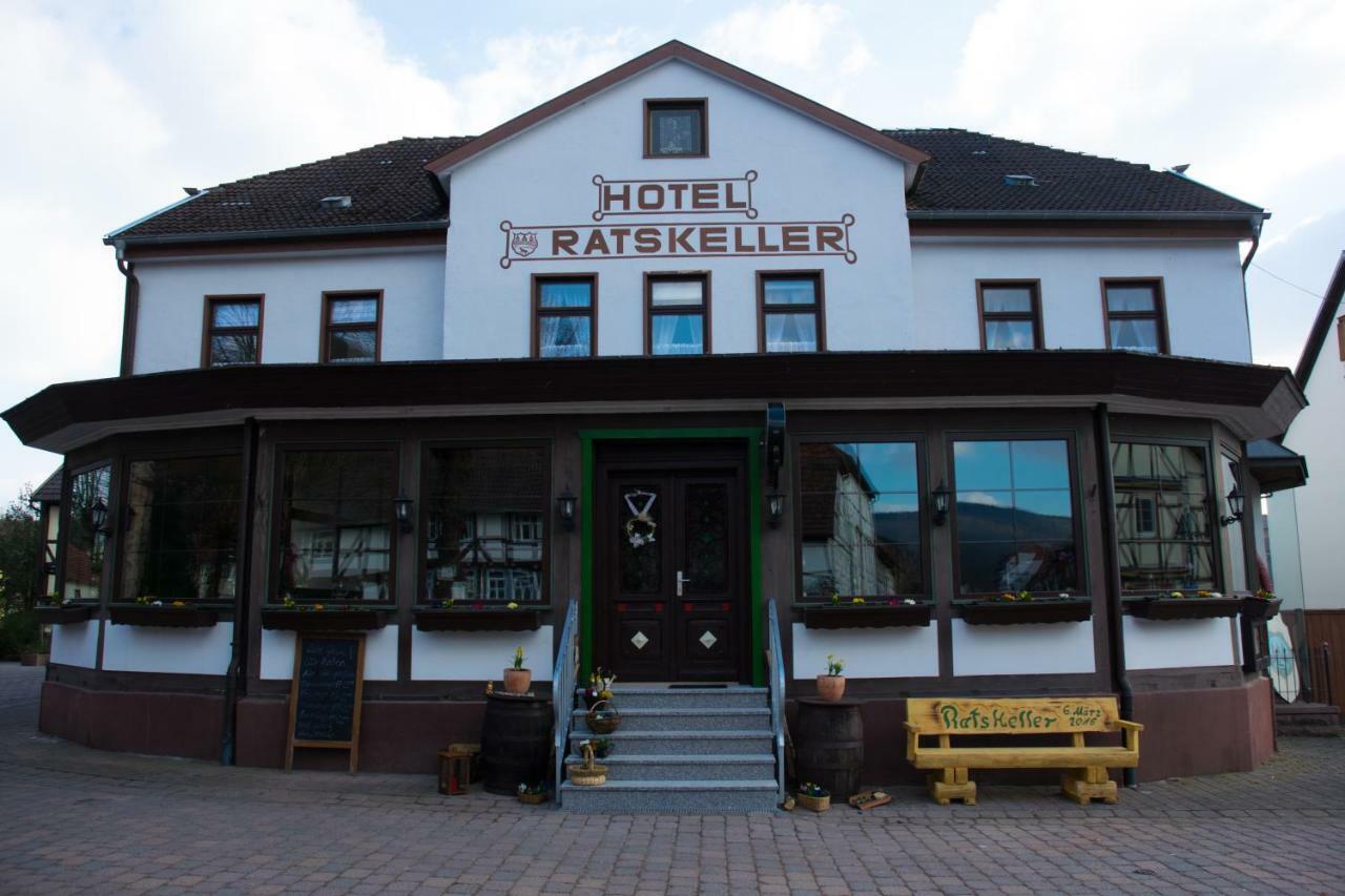 Hotel Ratskeller Neustadt Exteriör bild