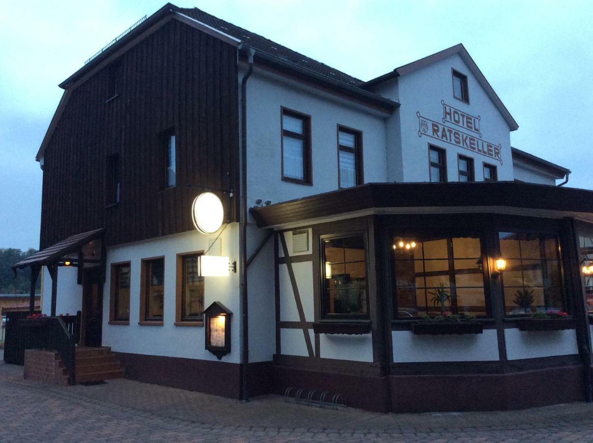 Hotel Ratskeller Neustadt Exteriör bild