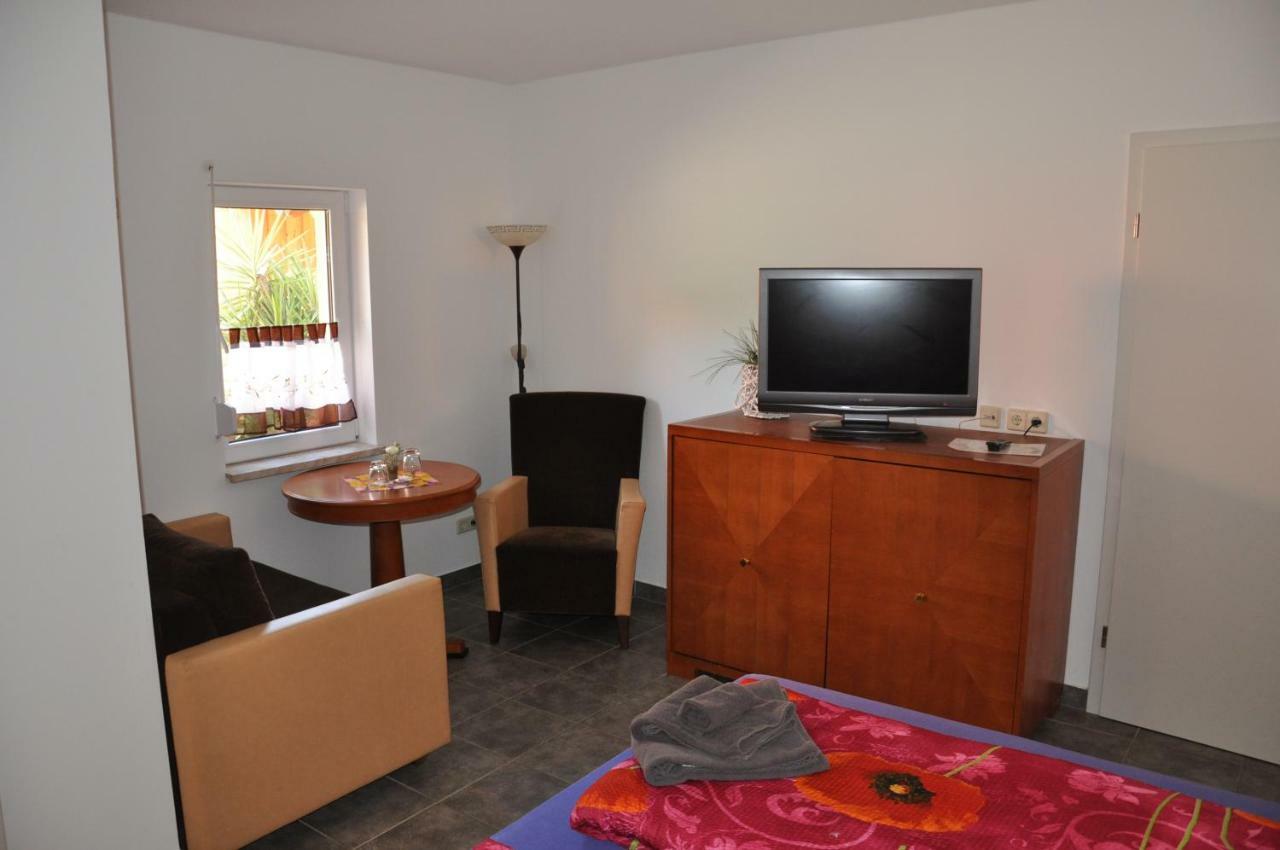 Hotel Ratskeller Neustadt Exteriör bild